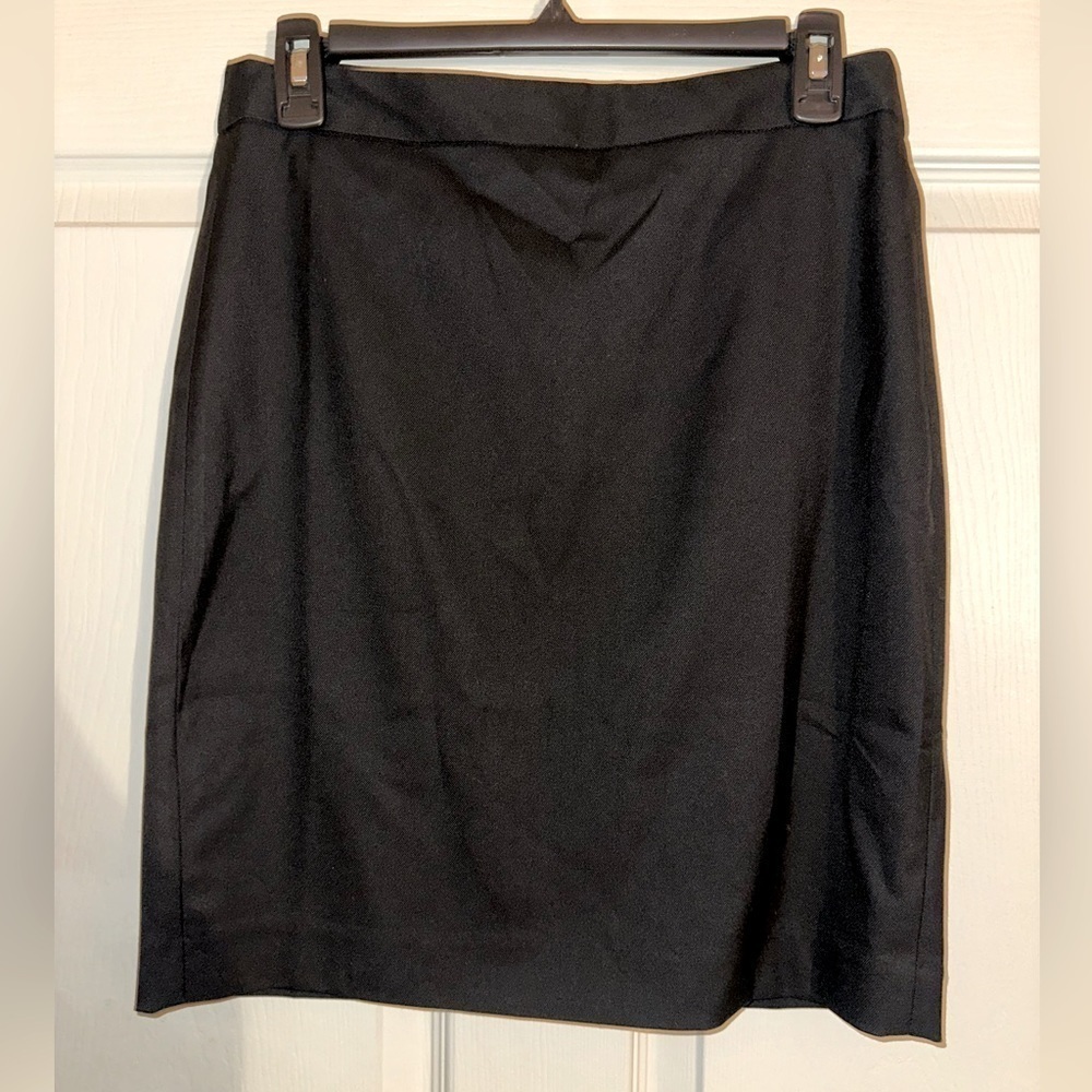 Banana republic factory NWT women’s black formal office skirt 4P petite